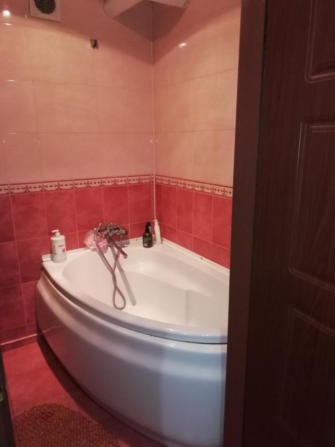 Квартира Посуточно Каменское Διαμέρισμα Εξωτερικό φωτογραφία